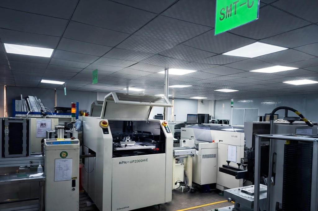SMT production line overview
