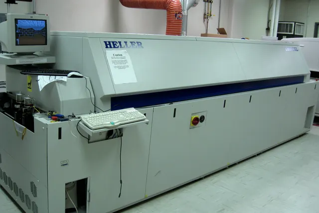 Industrial multi-zone PCB reflow oven